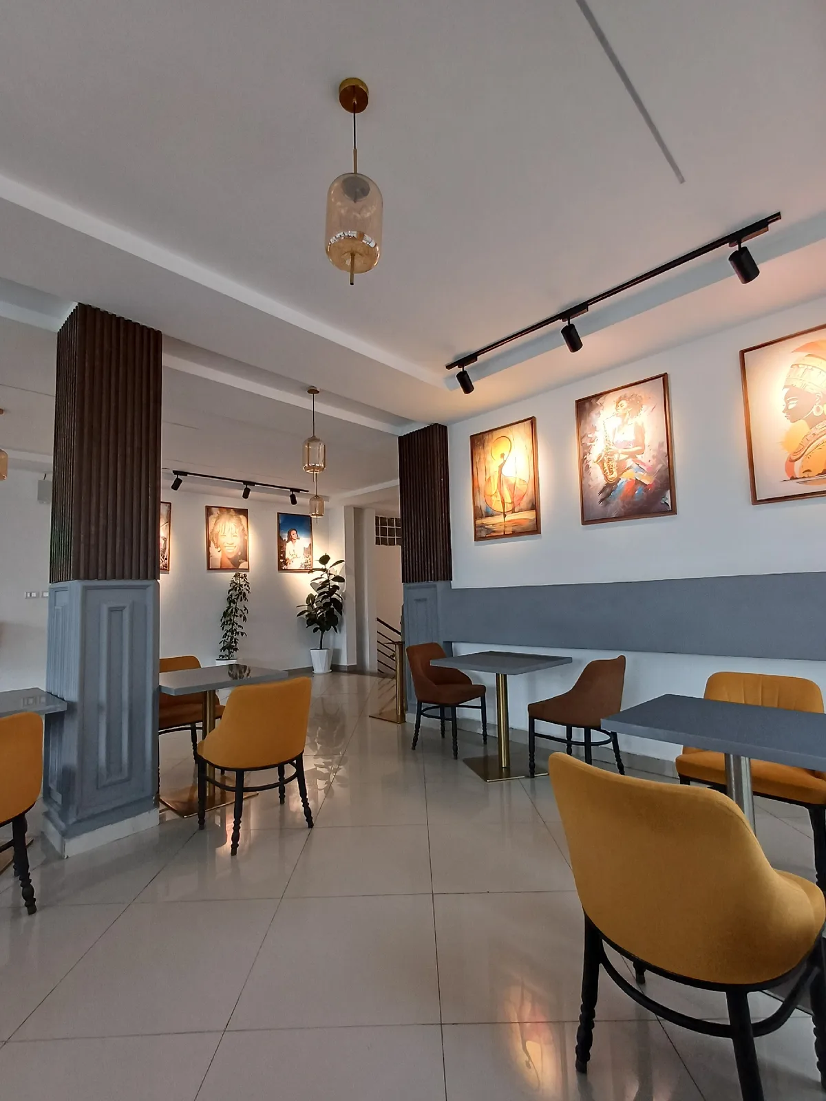Nani Cafe