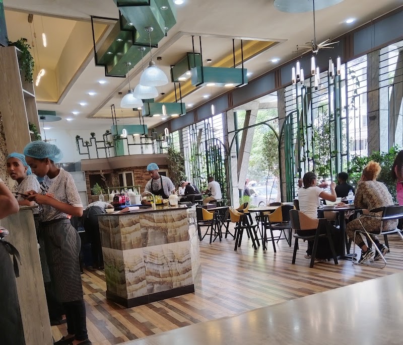 Chanoly Noodle Lebu in Addis Ababa, Nefassilk Lafto  view 5