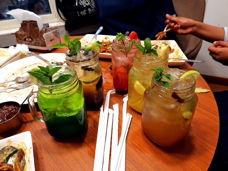 Chanoly Noodle Lebu in Addis Ababa, Nefassilk Lafto  view 3