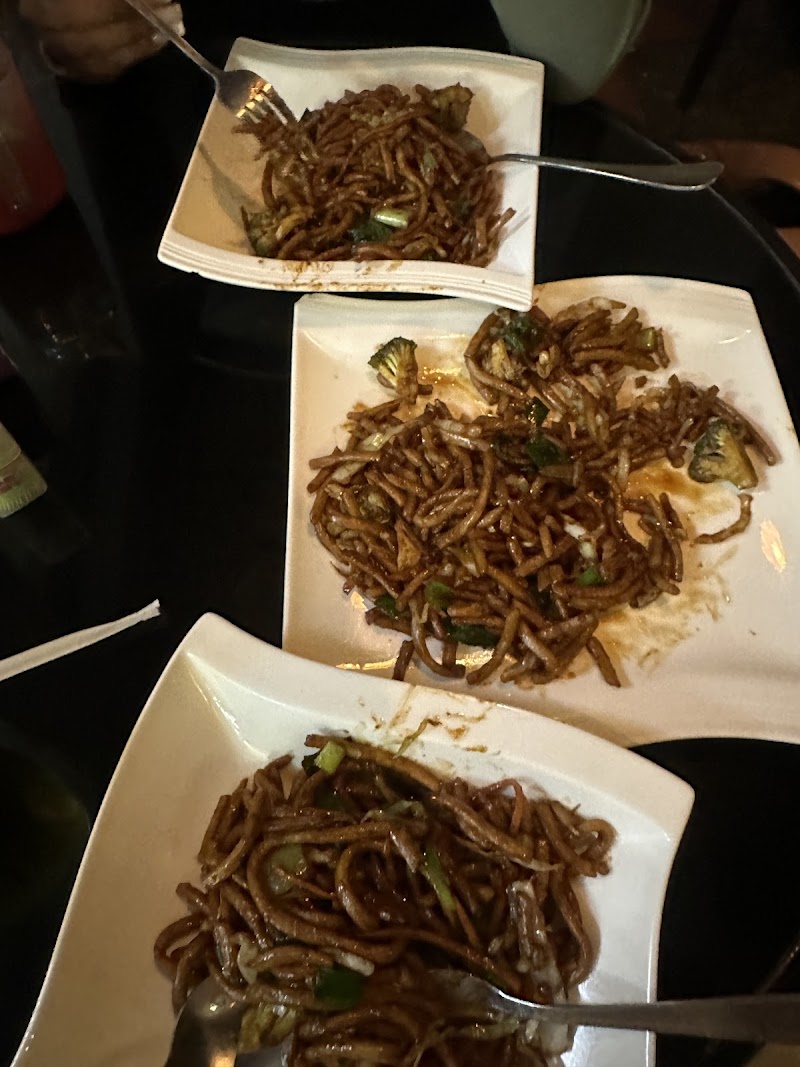 Chanoly Noodle Lebu in Addis Ababa, Nefassilk Lafto  view 4