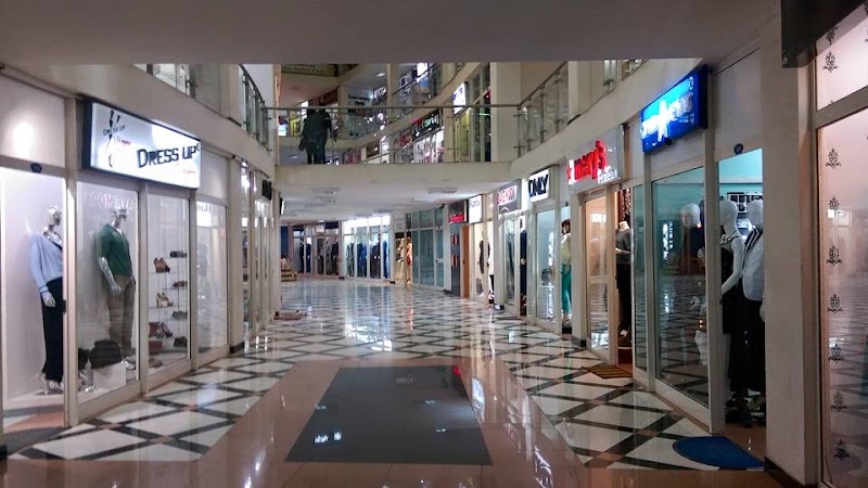 Edna Mall in Addis Ababa, Bole  view 3