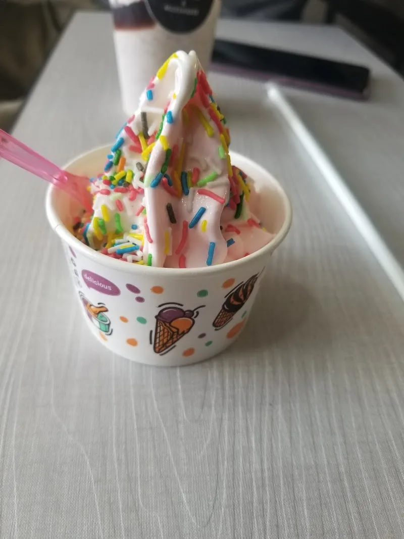 Zero Degrees Ice Cream & Milkshakes - Betel in Addis Ababa, Kolfe Keranio  view 5