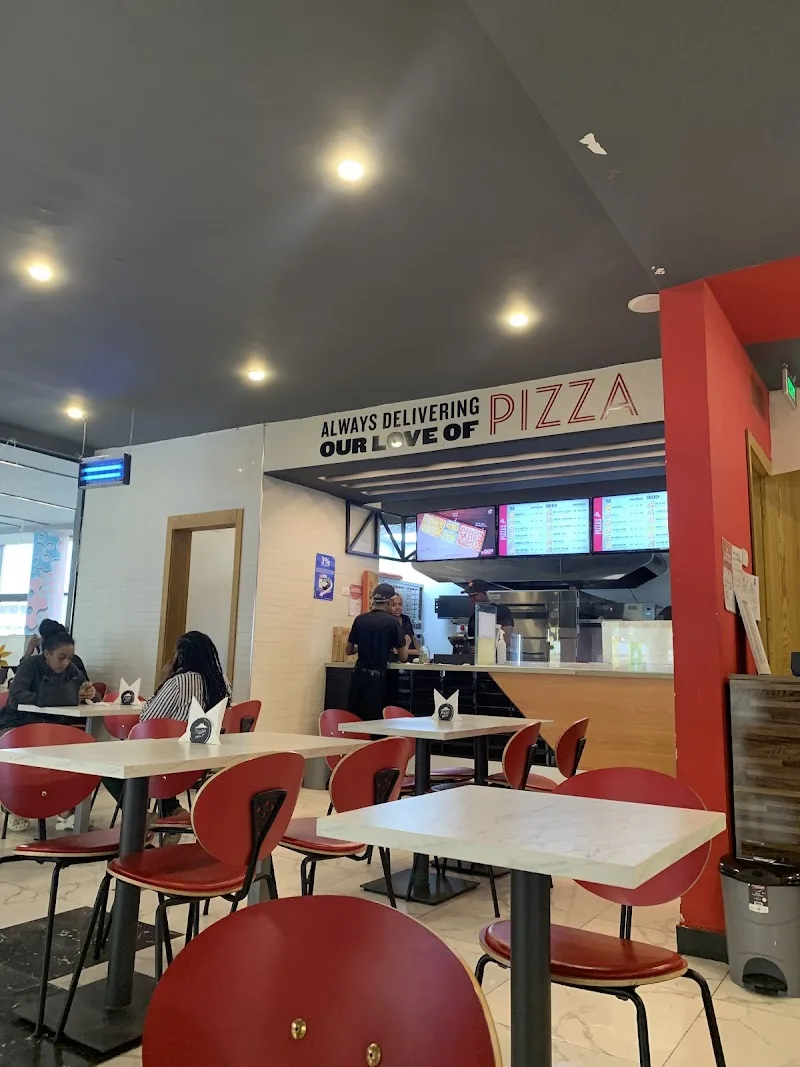 PIZZA-LA in Addis Ababa, Arada  view 4