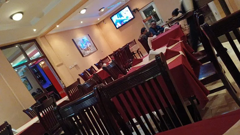7ቱ ሃይቆች የህንድ ምግብ ቤት | 7 LAKES Indian Restaurant in Bishoftu  view 2