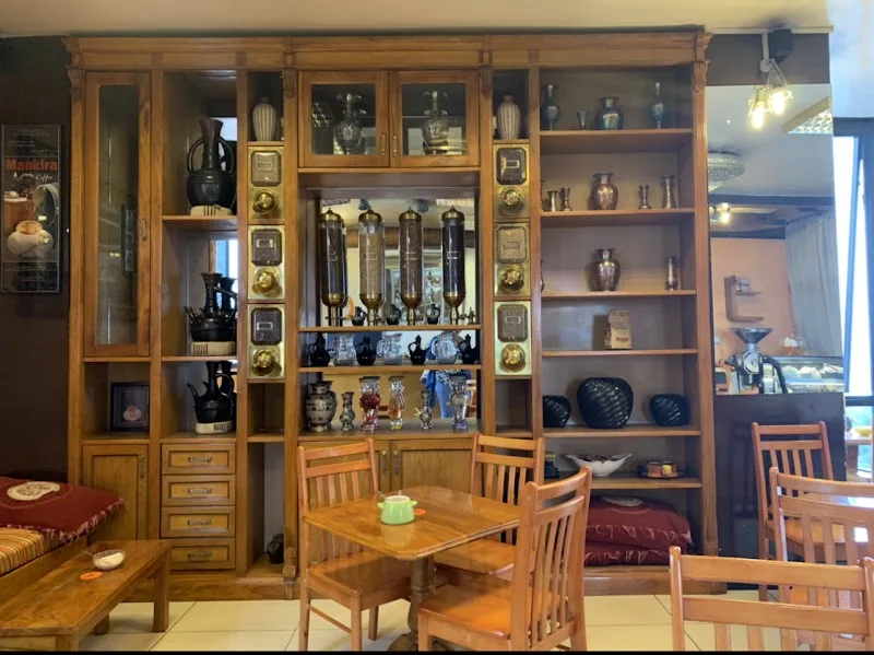 Mankira Coffee shop in Awassa, አራዳ ክፍለ ከተማ  view 2