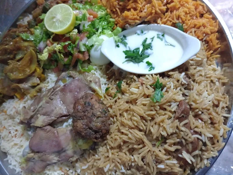مطعم النخله/Nekhla Restaurant in Addis Ababa, Kirkos  view 3