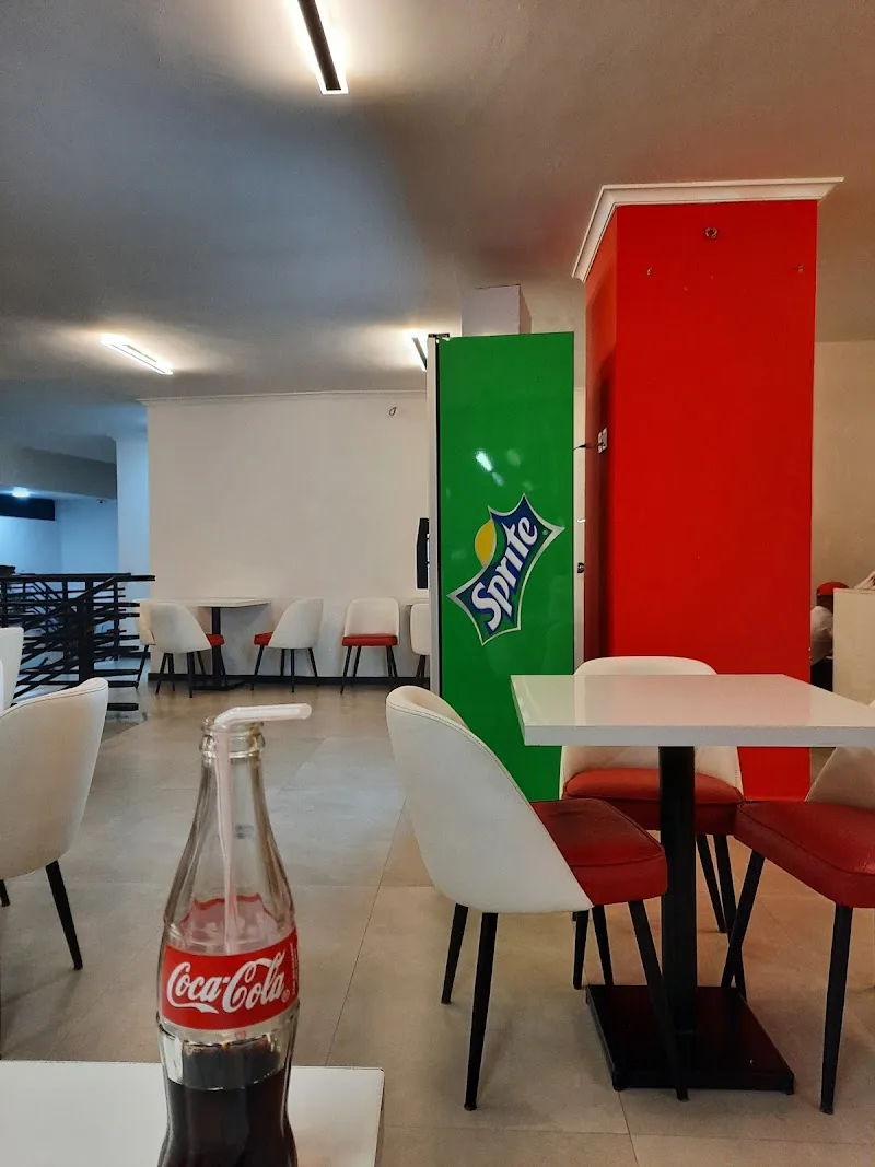 IN-JOY Burger - 4 Kilo Branch | ኢን-ጆይ በርገር - 4 ኪሎ in Addis Ababa, Arada  view 2