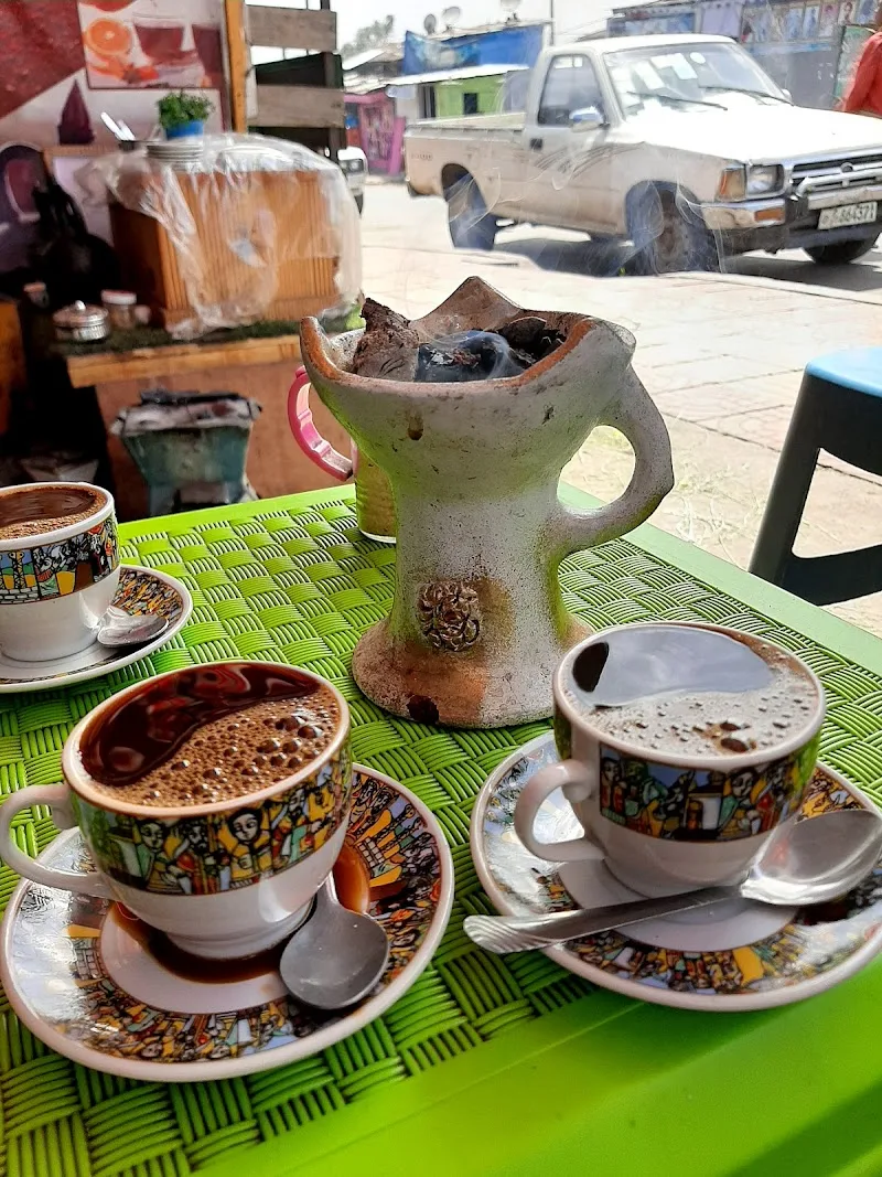 Aberu Coffee & Fast Food, አበሩ ቁርስ in አዲስ አበባ, አራዳ ክፍለ ከተማ  view 5