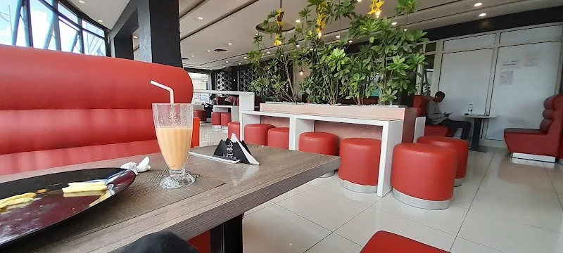 Skal Burger Addis | ስኮል in Addis Ababa, Bole  view 5