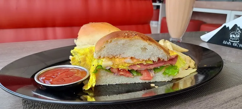 Skal Burger Addis | ስኮል in Addis Ababa, Bole  view 4