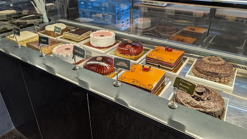 KOBA Patisserie & Bakery - 4 Kilo Branch in Addis Ababa, Arada  view 3