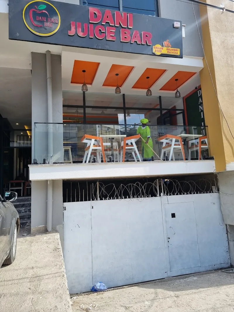 Dani juice bar in Addis Ababa, Nefassilk Lafto  view 3
