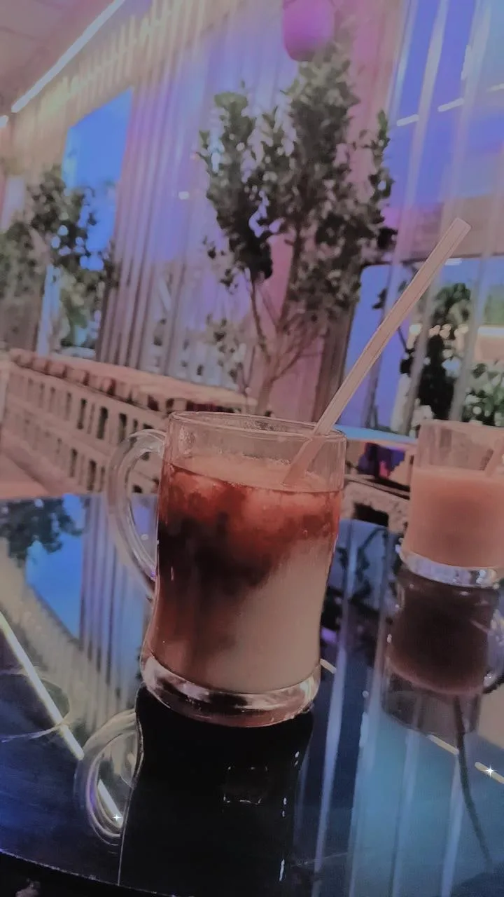 Chillax juice bar in Addis Ababa, Kolfe Keranio  view 2