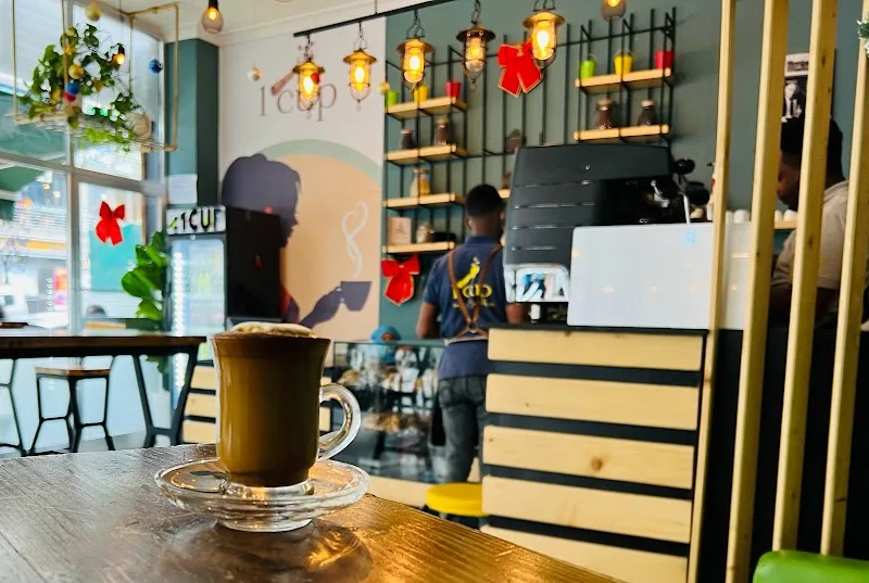 1 Cup Coffee & Juice Bar in Addis Ababa, Lideta  view 3