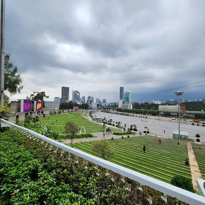 Union Restaurant and Cocktail Bar in Addis Ababa, Kirkos  view 4