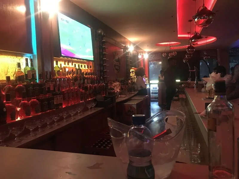 ሸገር ላውንጅ Sheger lounge in Kilo, Arada  view 3