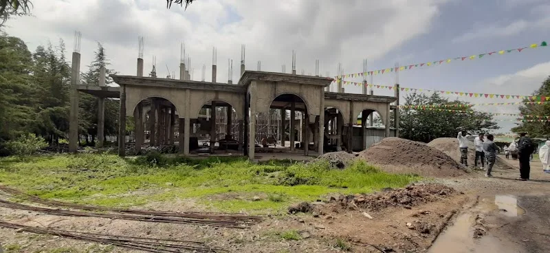 St. George Church | ቅዱስ ጊዮርጊስ ቤተ ክርስቲያን in Addis Ababa, Bole  view 4