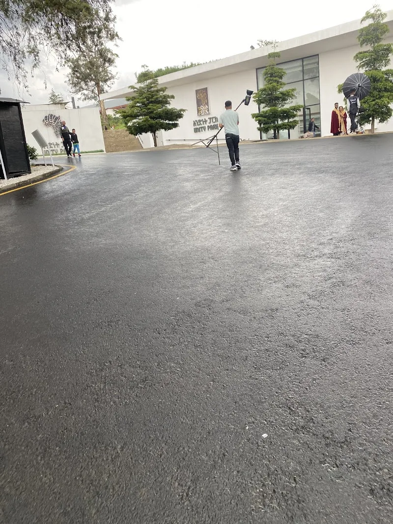 Unity parking in Addis Ababa, Kirkos  view 3