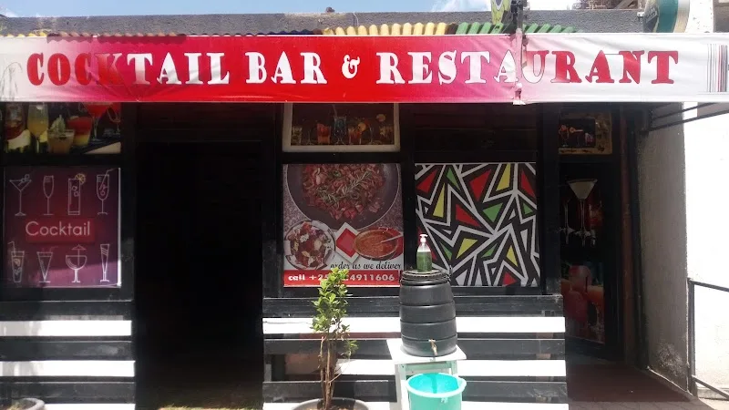 Hemo Cocktail Bar & Restaurant in Addis Ababa, Bole  view 4