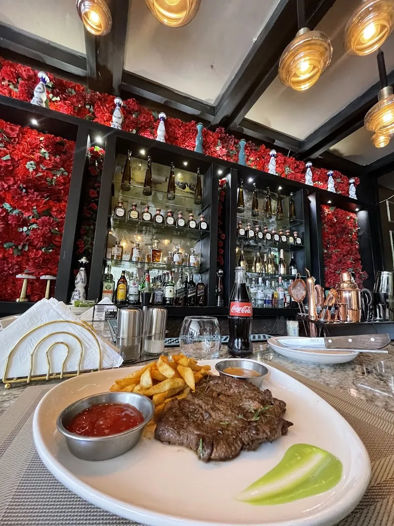 251 Kitchen & Cocktails in አዲስ አበባ, ቦሌ ክፍለ ከተማ  view 3