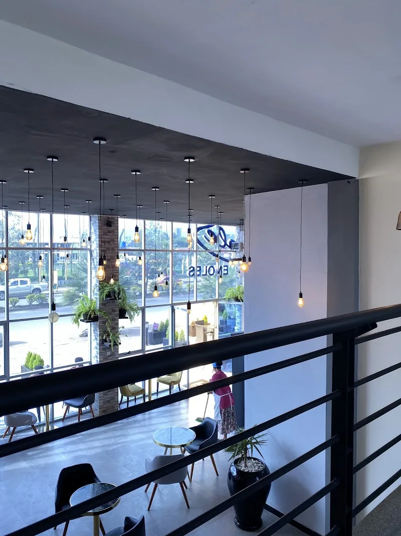 Emoles Cafe (Sarbet) in አዲስ አበባ, ንፋስ ስልክ ላፍቶ  view 4