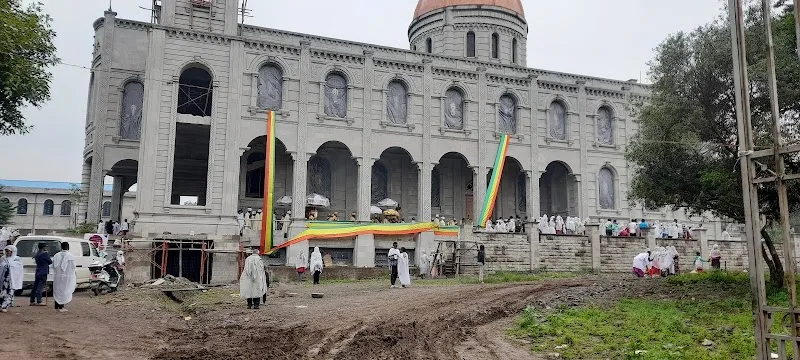 Holy Selassie Church | ቅድስት ሥላሴ ቤተክርስቲያን in Addis Ababa, Kolfe Keranio  view 4