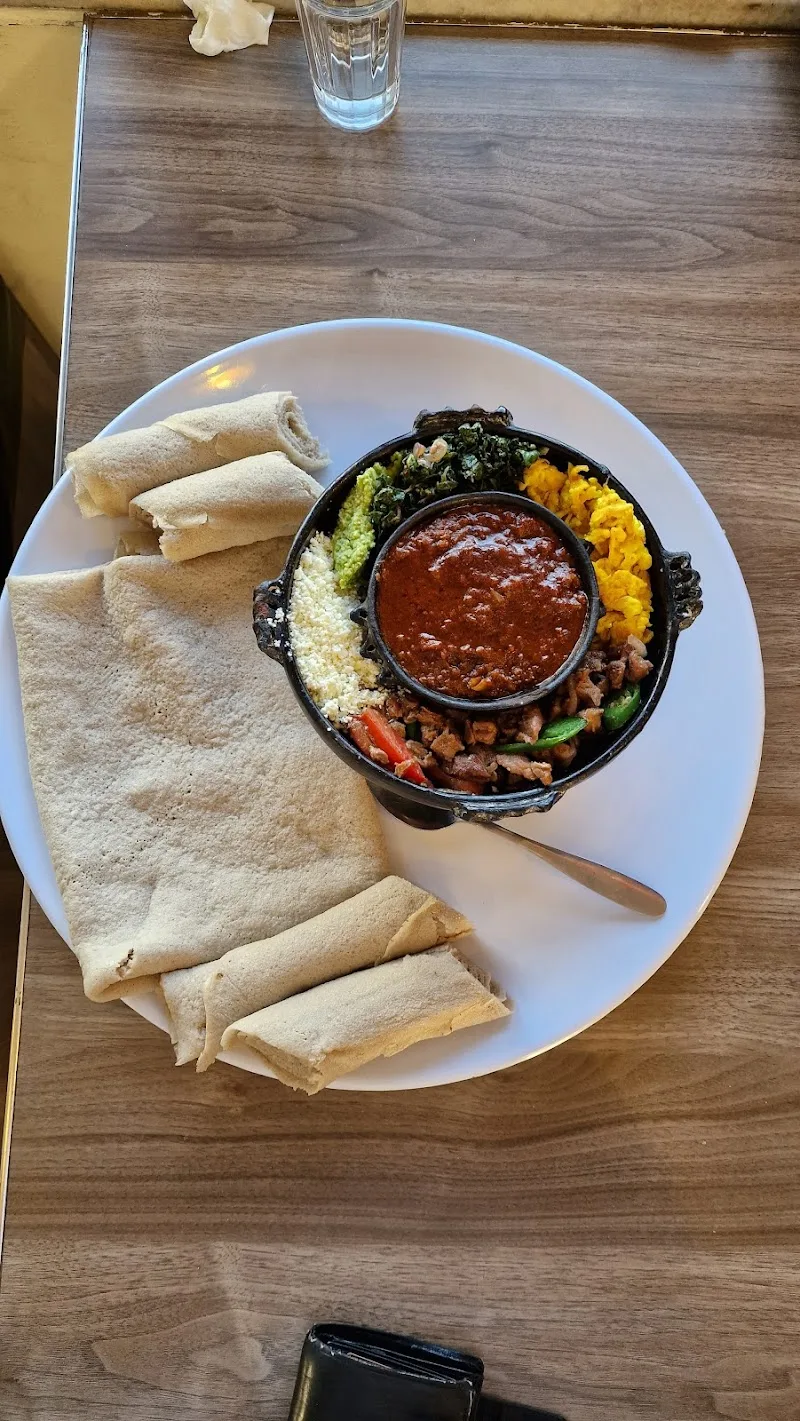 Addis Gebeta Restaurant in Addis Ababa  view 2