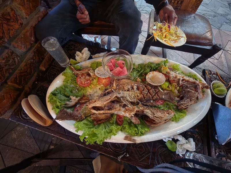 Bezabih Asa Fish house l በዛብህ ዓሣ ቤት in Addis Ababa  view 2